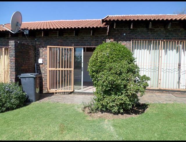 1 BEDROOM PROPERTY TO RENT IN FERNDALE